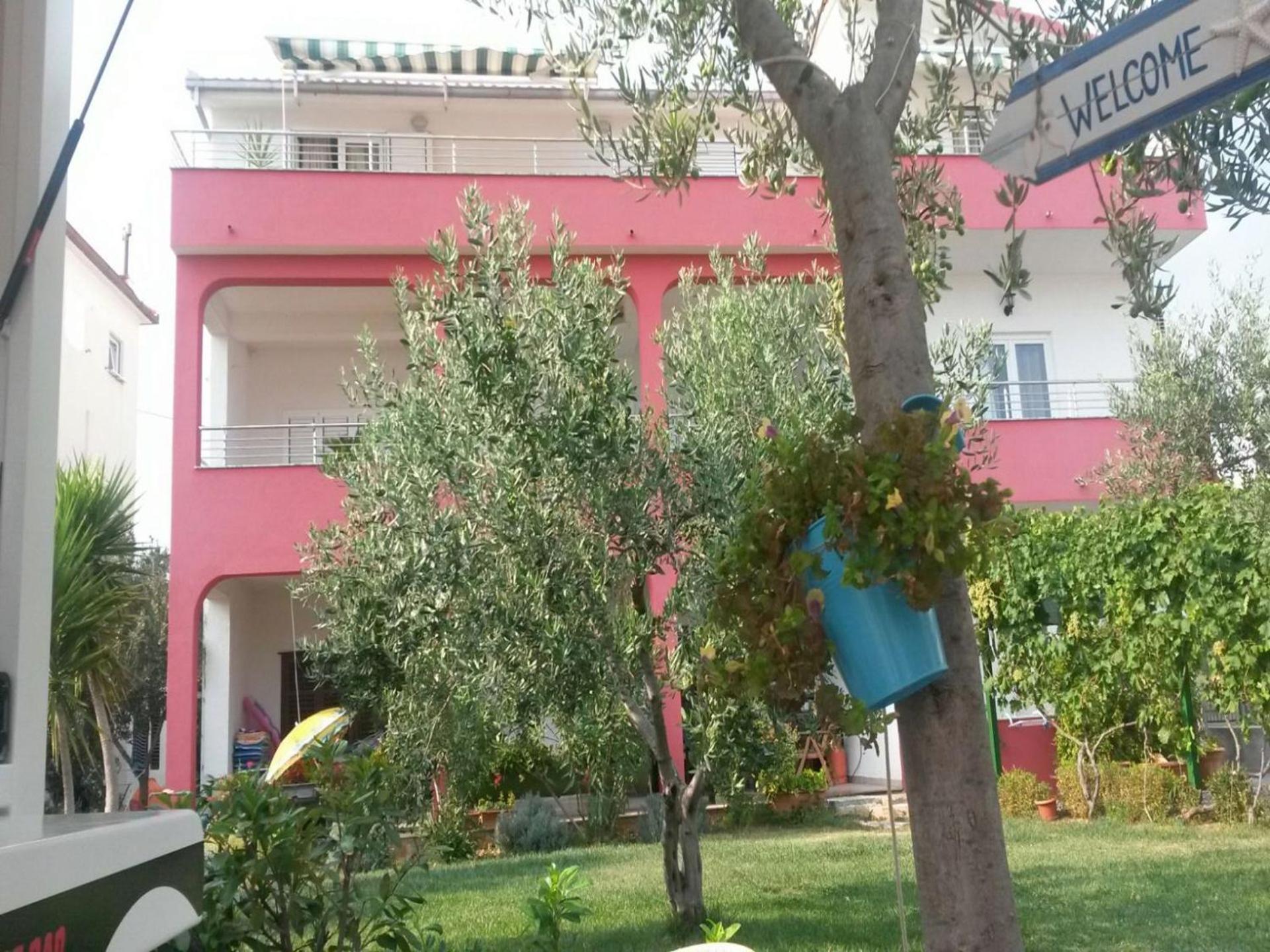 Apartments Mare - 30 M From Pebble Beach Seget Vranjica Zewnętrze zdjęcie