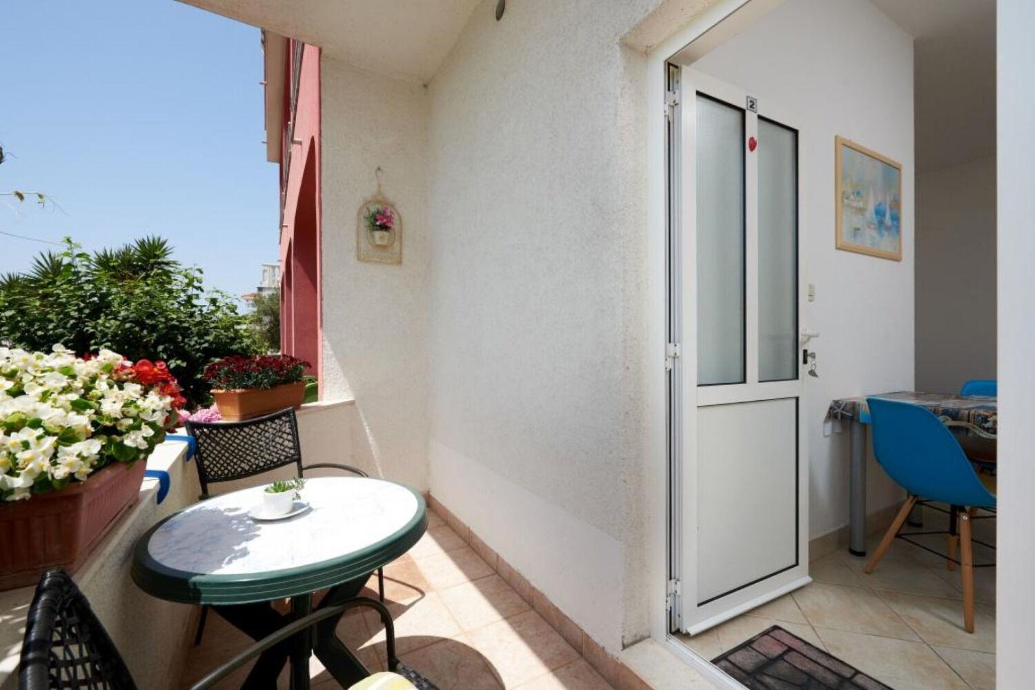 Apartments Mare - 30 M From Pebble Beach Seget Vranjica Zewnętrze zdjęcie